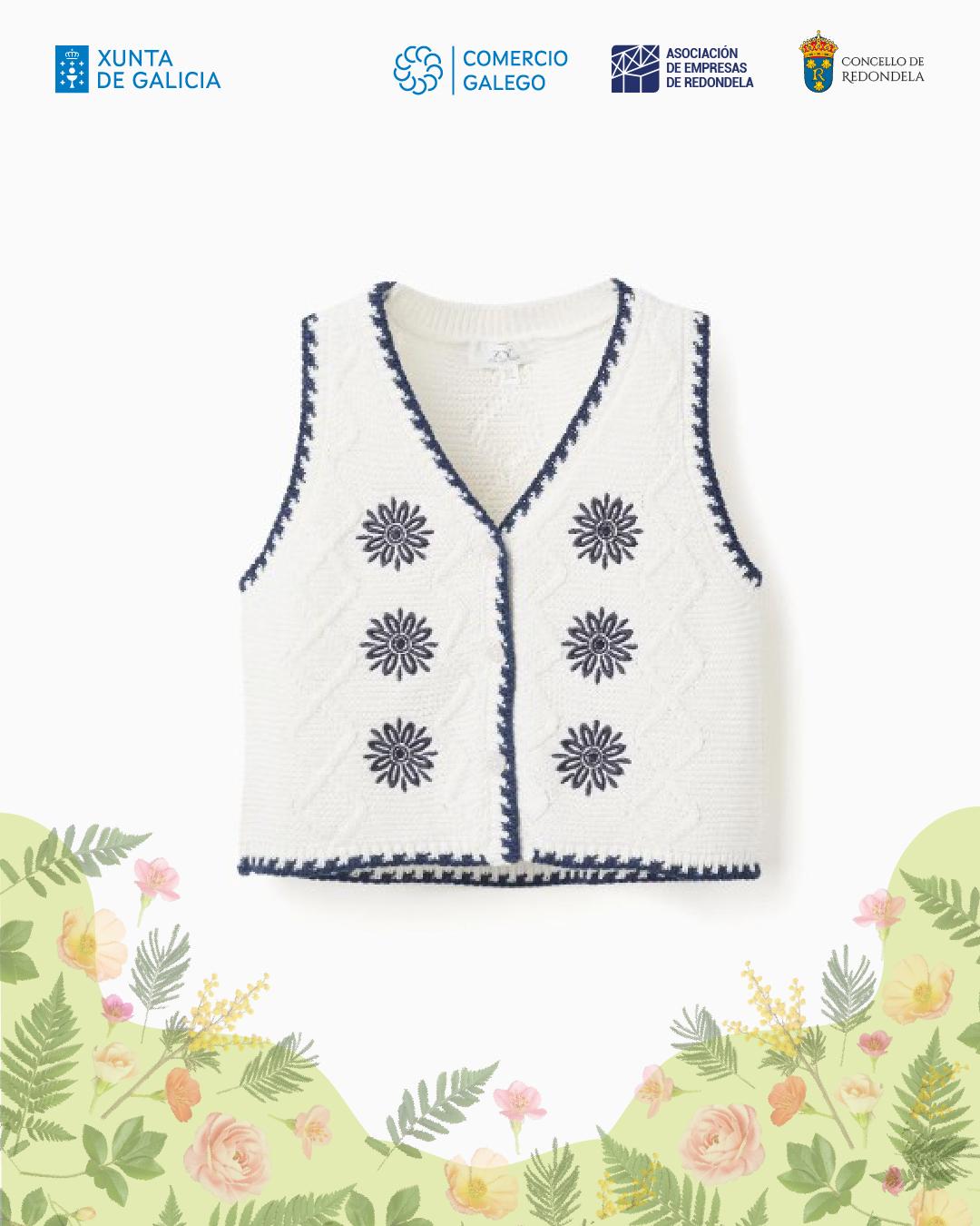 CHALECO PUNTO CON FLORES